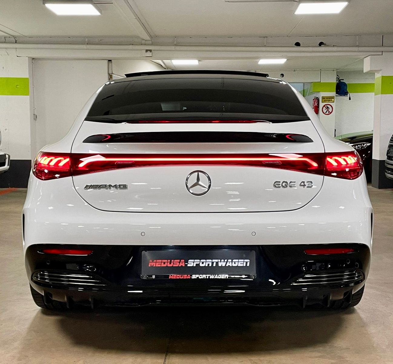 Mercedes-Benz EQE, Ansicht 5