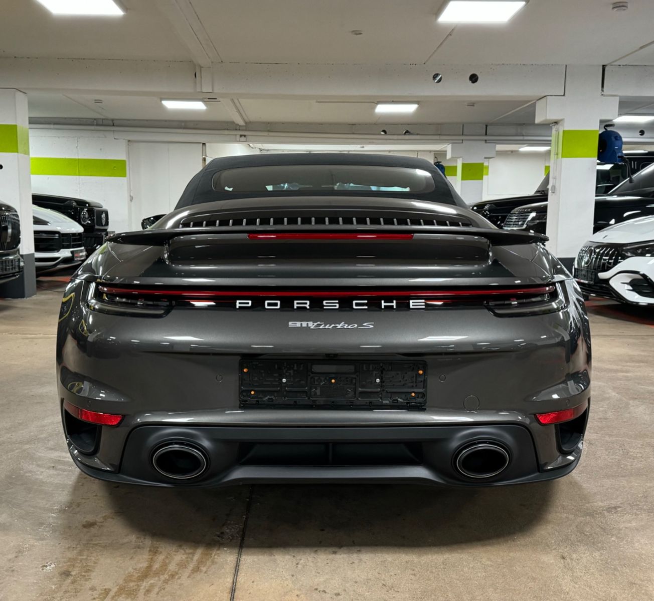 Fahrzeugabbildung Porsche 911 TURBO S CABRIO CARBON BURMESTER LIFT FULLOPT