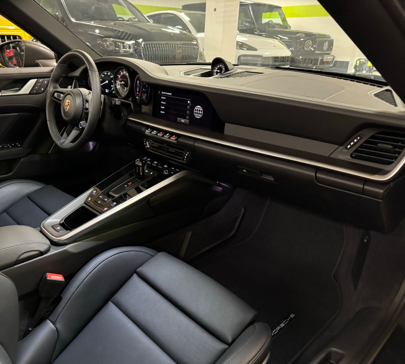 Fahrzeugabbildung Porsche 911 TURBO S CABRIO CARBON BURMESTER LIFT FULLOPT