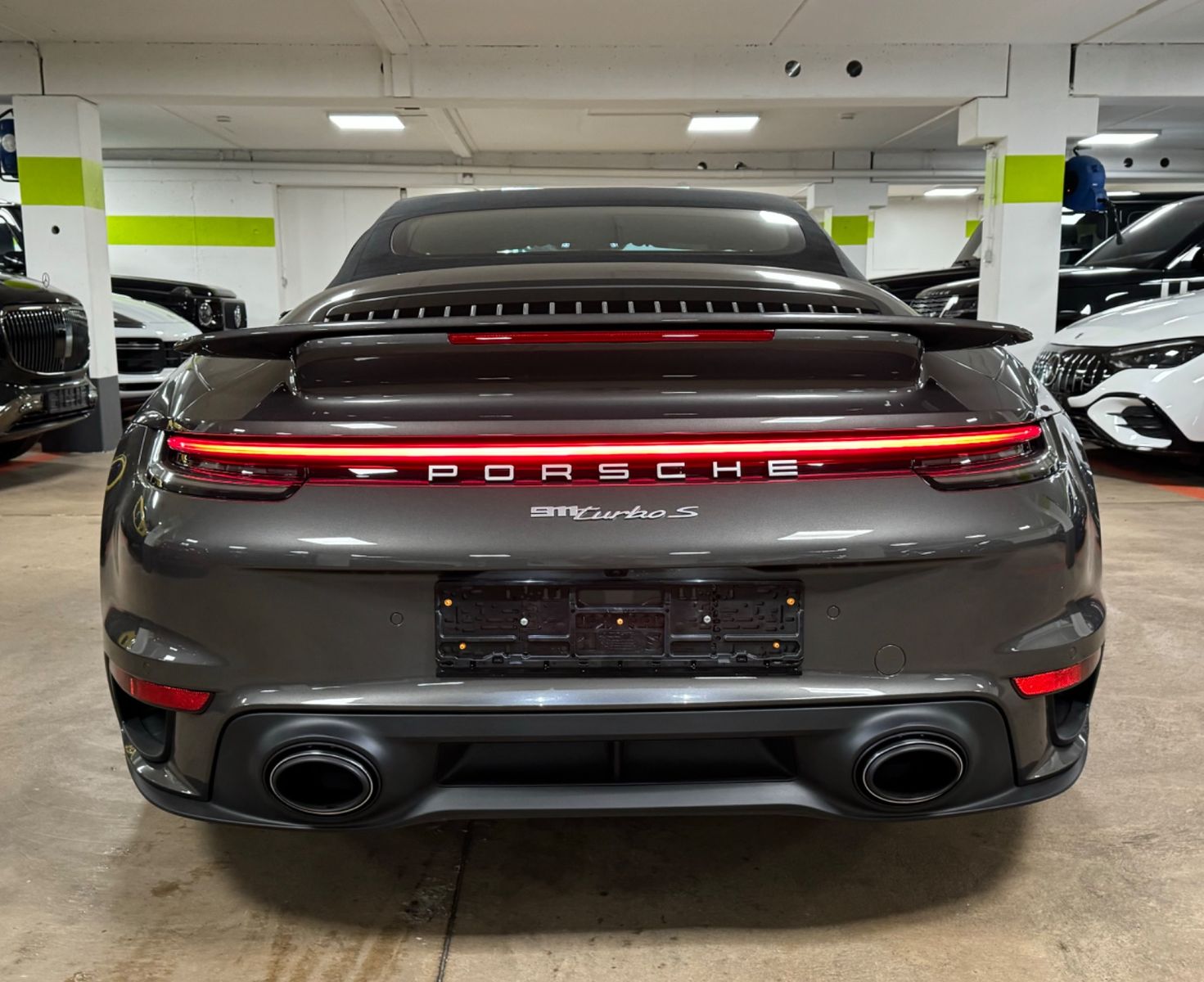 Fahrzeugabbildung Porsche 911 TURBO S CABRIO CARBON BURMESTER LIFT FULLOPT