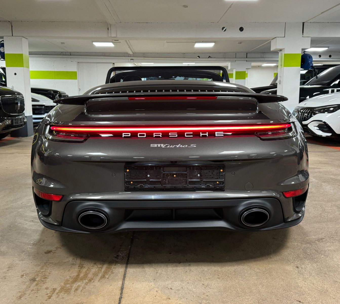 Fahrzeugabbildung Porsche 911 TURBO S CABRIO CARBON BURMESTER LIFT FULLOPT