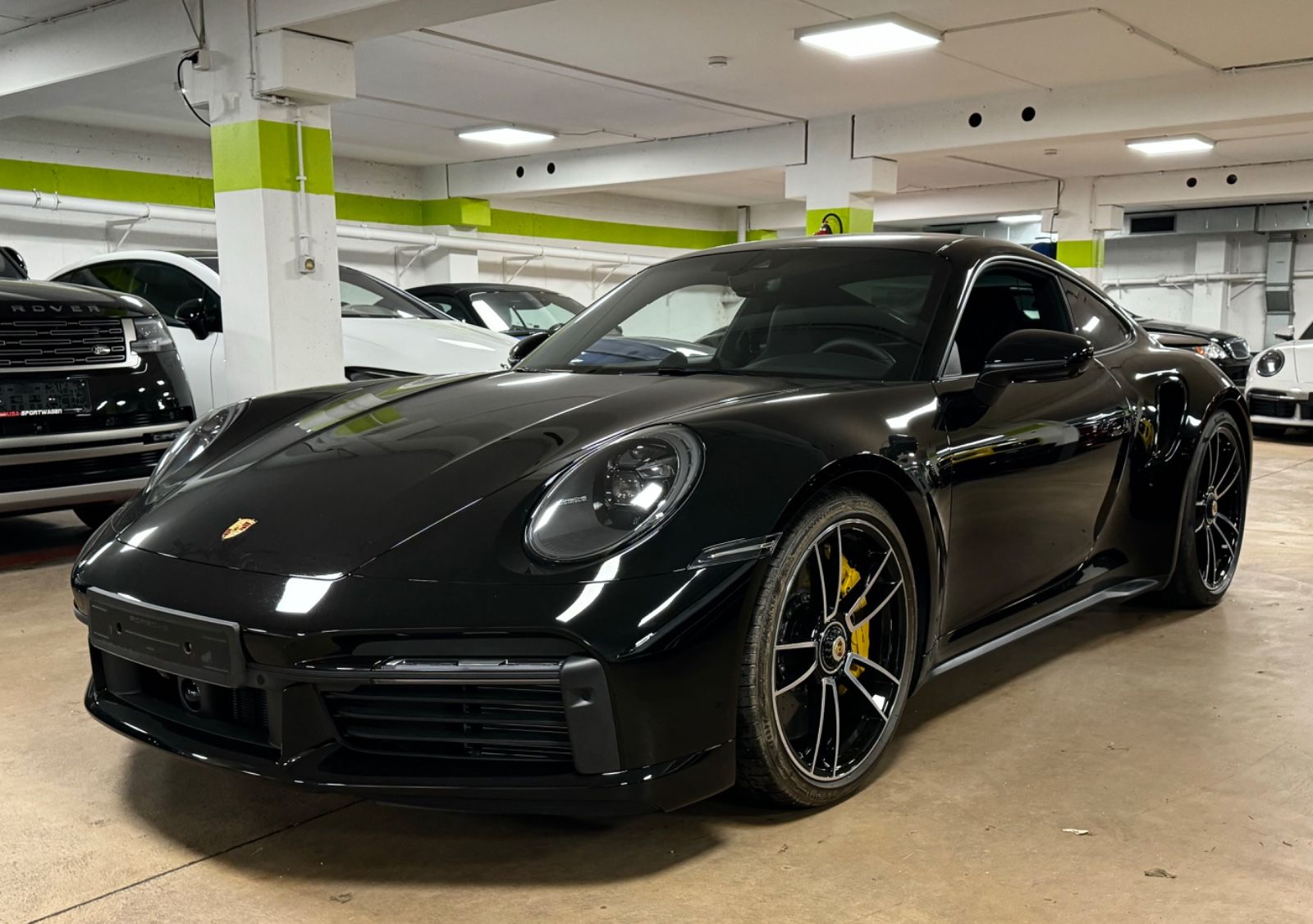 Fahrzeugabbildung Porsche 911 TURBO S COUPE BLACK CARBON LIFT BOSE NEW FUL