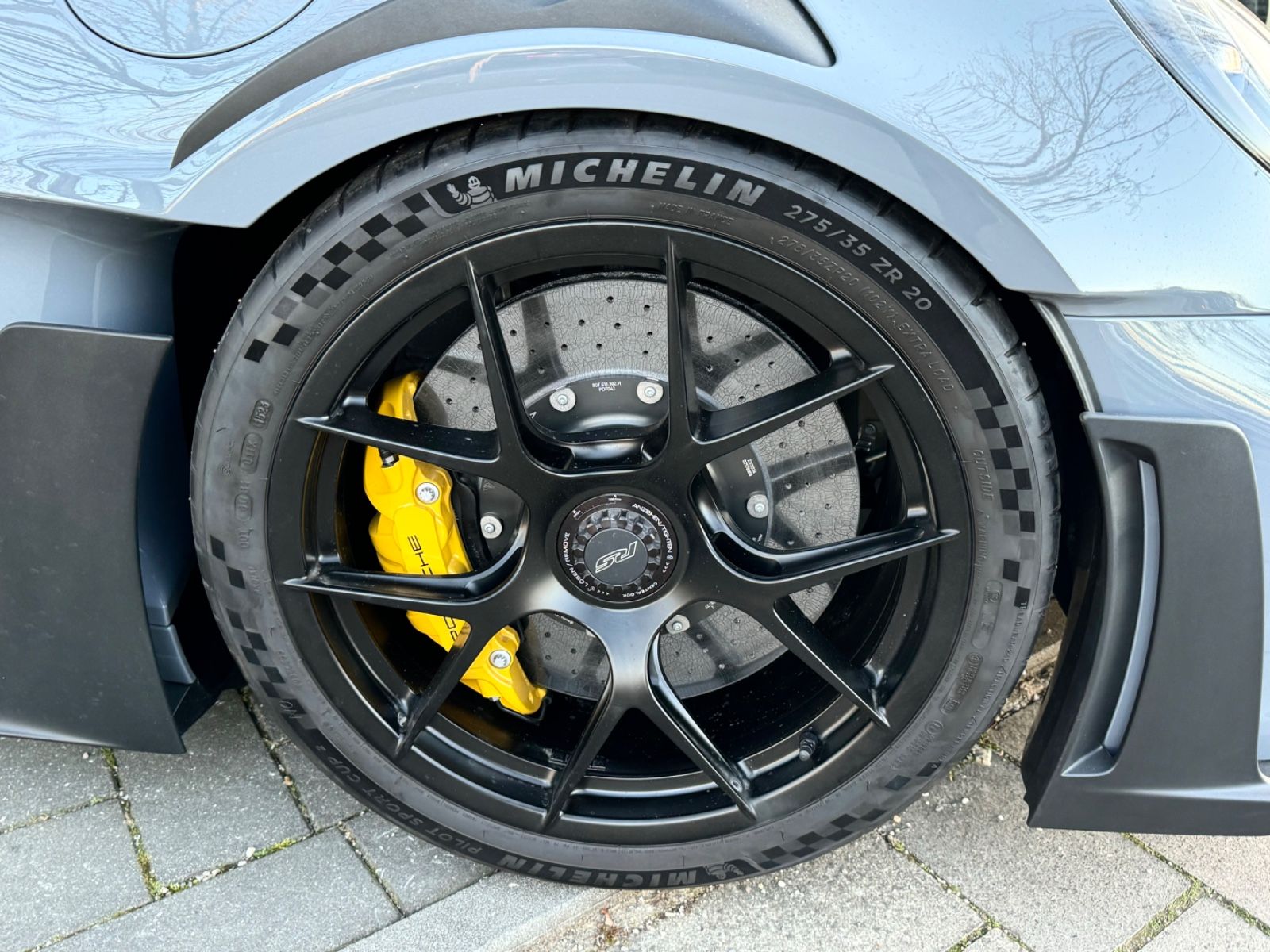 Fahrzeugabbildung Porsche 911 GT3 RS WEISSACH CARBON CERAMIC LIFT FULL!!!