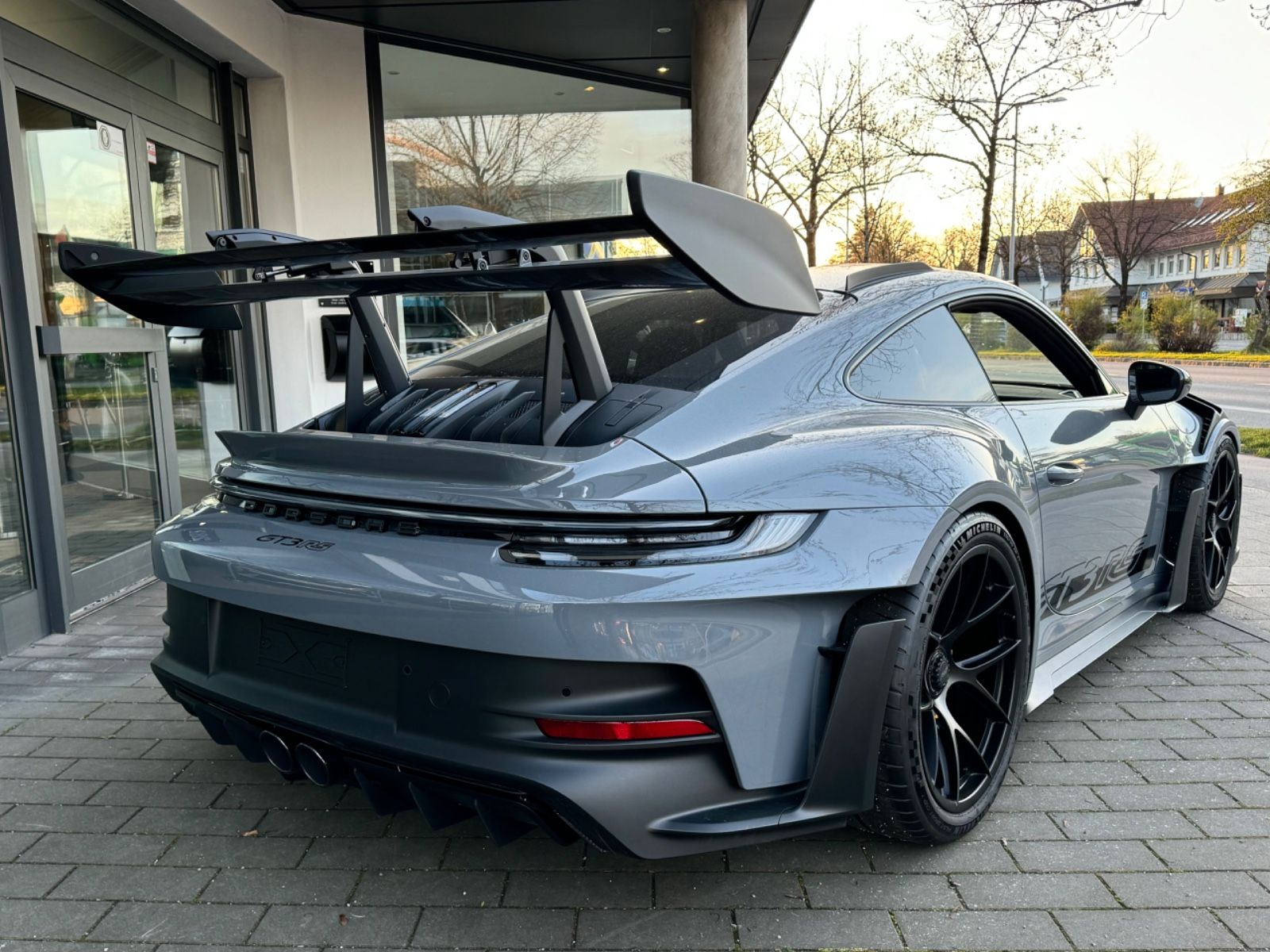 Fahrzeugabbildung Porsche 911 GT3 RS WEISSACH CARBON CERAMIC LIFT FULL!!!