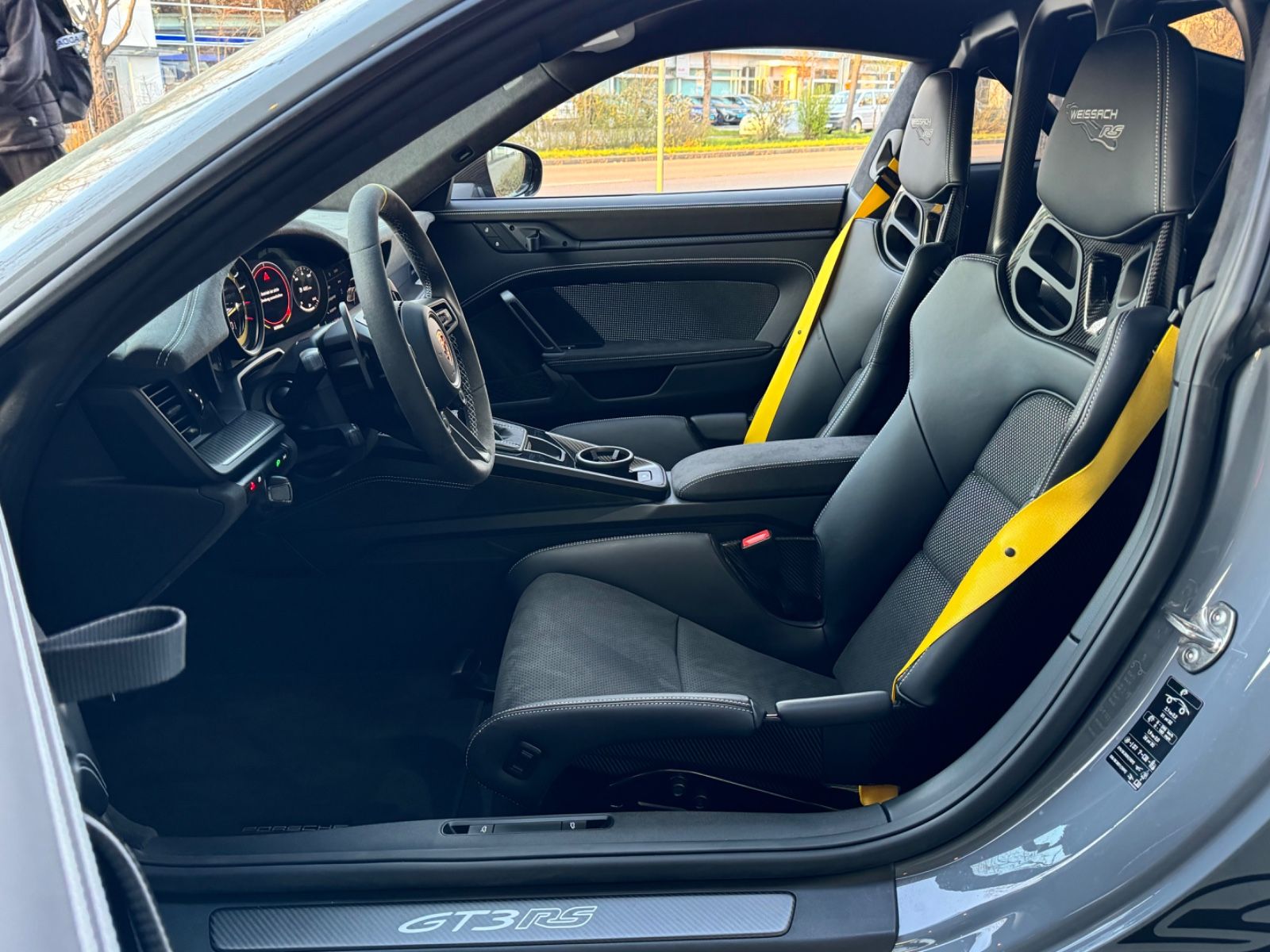Fahrzeugabbildung Porsche 911 GT3 RS WEISSACH CARBON CERAMIC LIFT FULL!!!