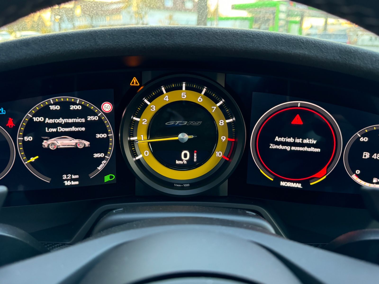 Fahrzeugabbildung Porsche 911 GT3 RS WEISSACH CARBON CERAMIC LIFT FULL!!!
