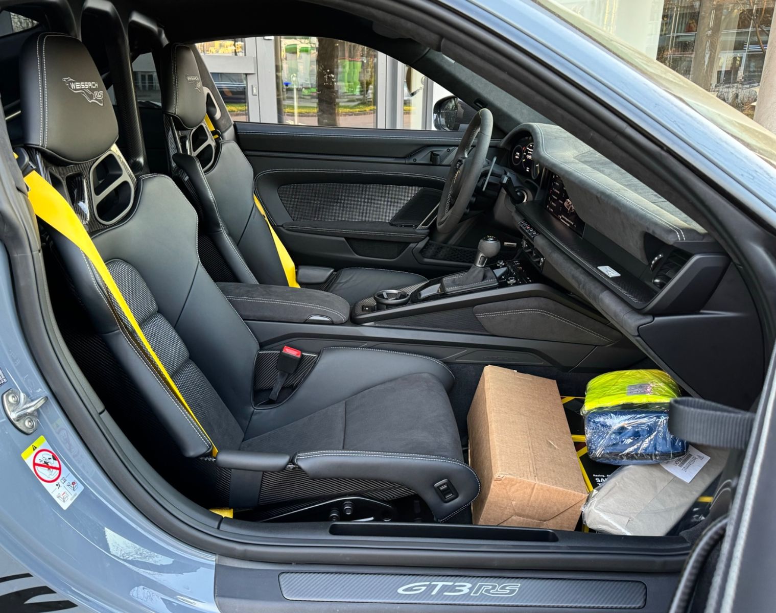 Fahrzeugabbildung Porsche 911 GT3 RS WEISSACH CARBON CERAMIC LIFT FULL!!!