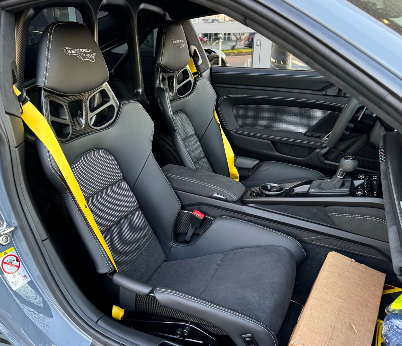 Fahrzeugabbildung Porsche 911 GT3 RS WEISSACH CARBON CERAMIC LIFT FULL!!!