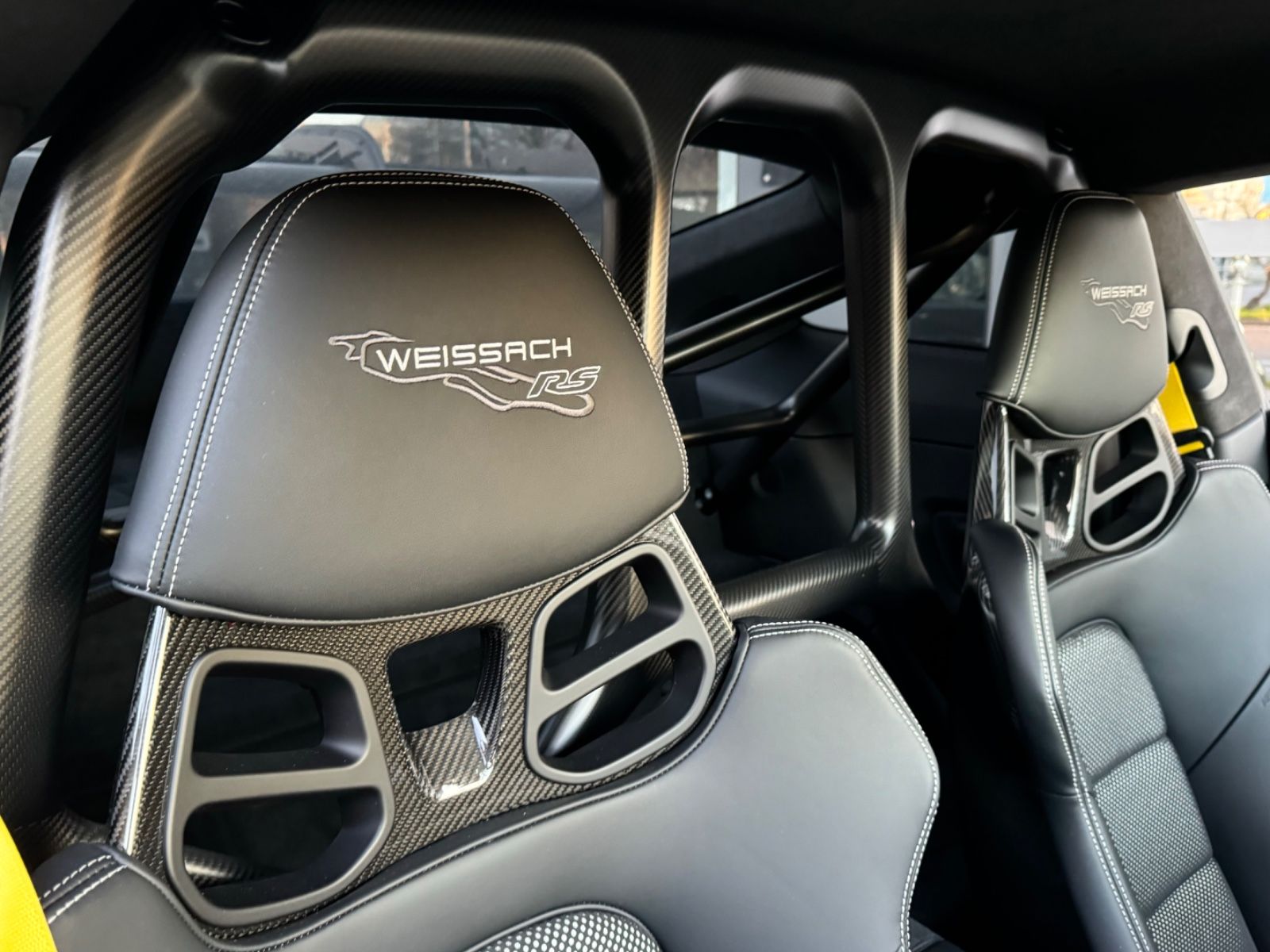 Fahrzeugabbildung Porsche 911 GT3 RS WEISSACH CARBON CERAMIC LIFT FULL!!!