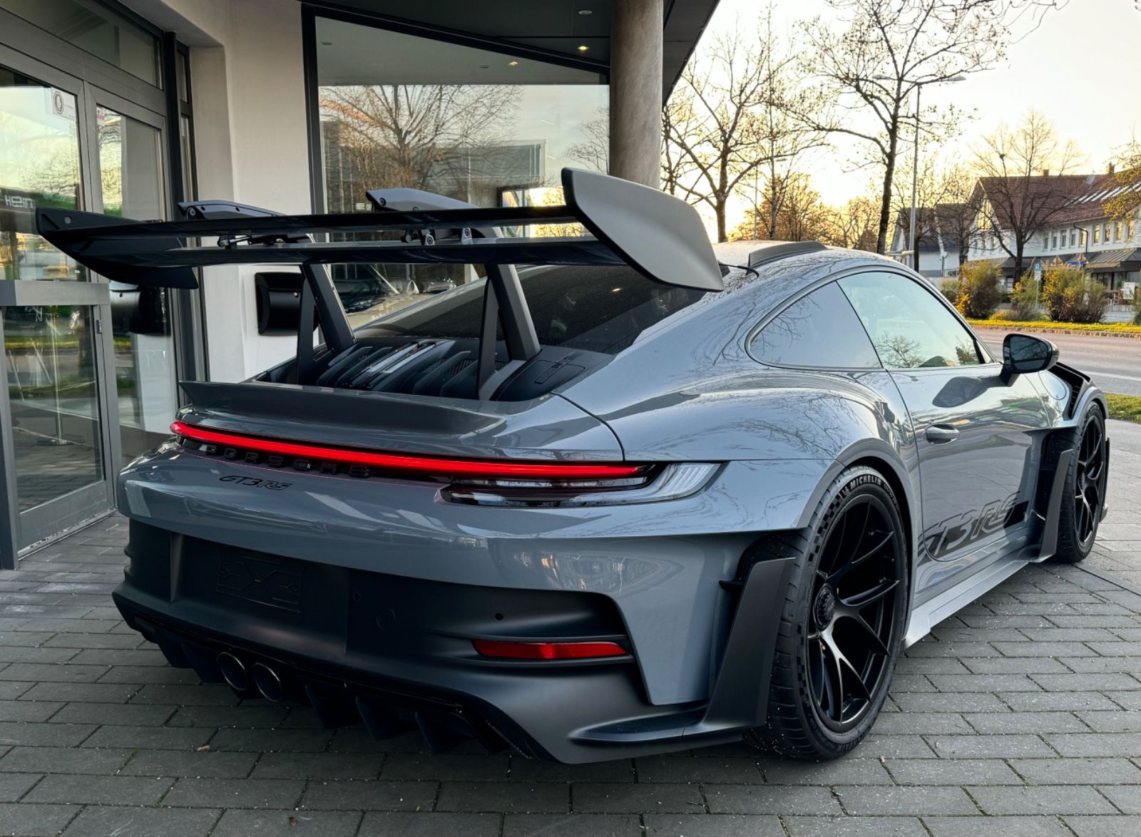 Fahrzeugabbildung Porsche 911 GT3 RS WEISSACH CARBON CERAMIC LIFT FULL!!!