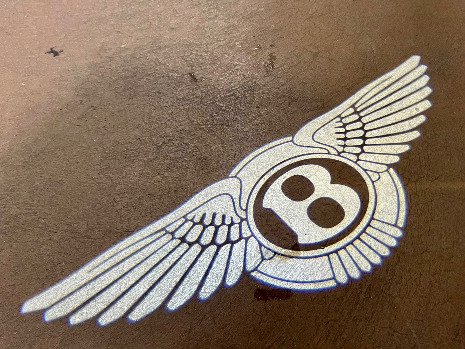 Fahrzeugabbildung Bentley BENTAYGA V8 S CARBON NAIM MASSAGE PANO FULL!