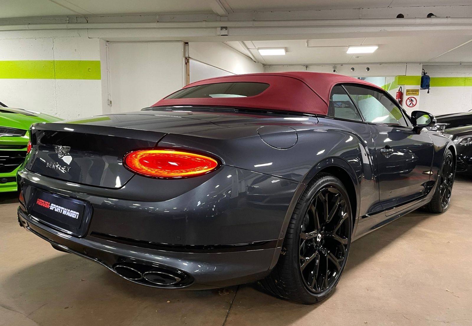 Fahrzeugabbildung Bentley CONTINENTAL GTC V8 S MULLINER CARBON FULLOPTION!