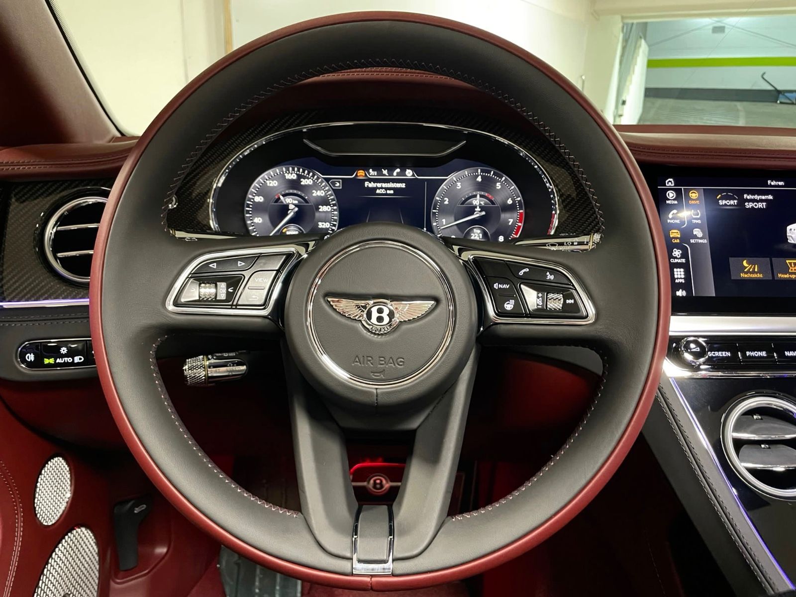 Fahrzeugabbildung Bentley CONTINENTAL GTC V8 S MULLINER CARBON FULLOPTION!