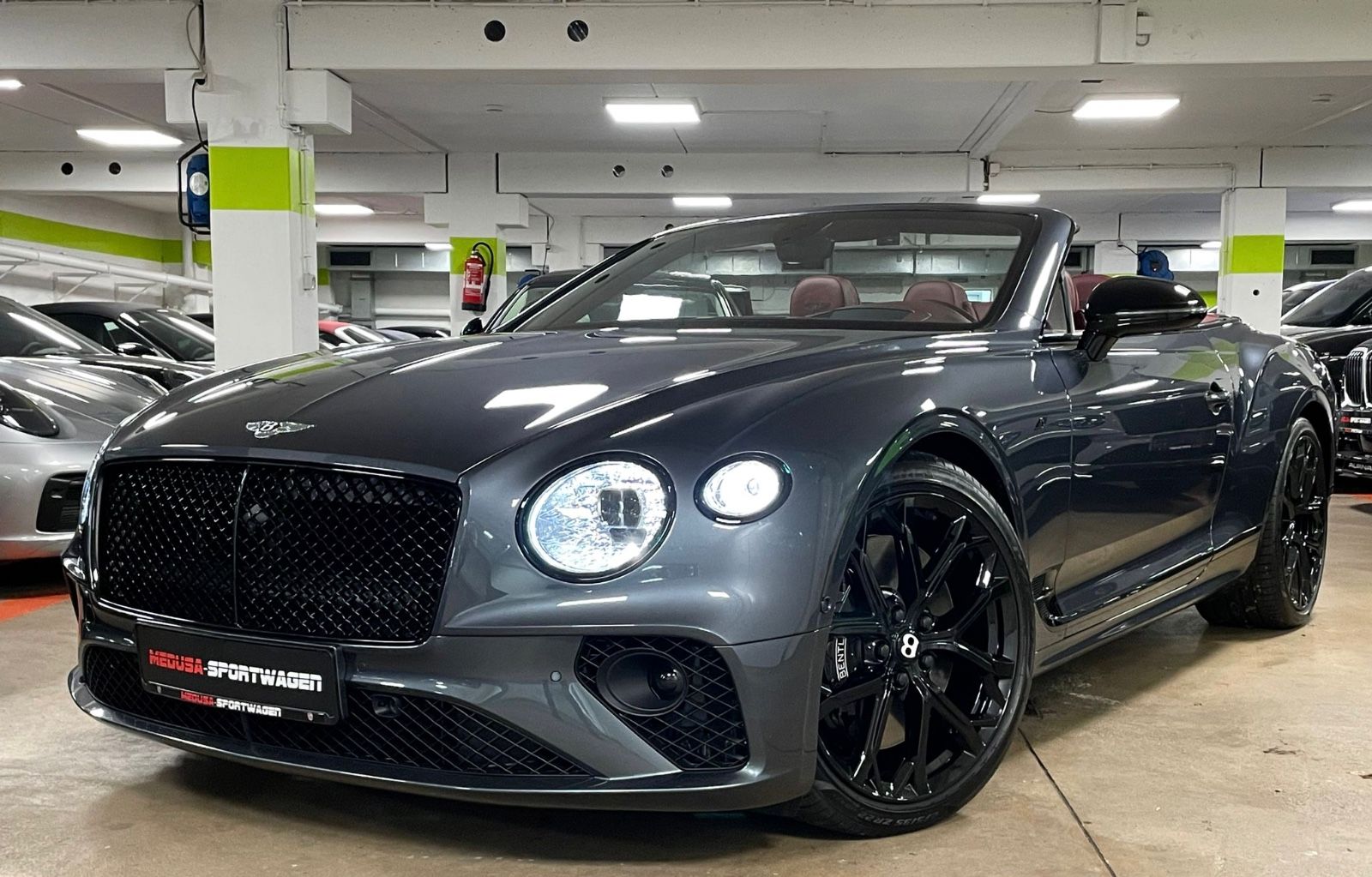 Fahrzeugabbildung Bentley CONTINENTAL GTC V8 S MULLINER CARBON FULLOPTION!