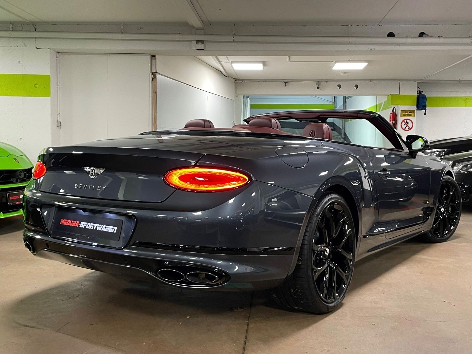 Fahrzeugabbildung Bentley CONTINENTAL GTC V8 S MULLINER CARBON FULLOPTION!