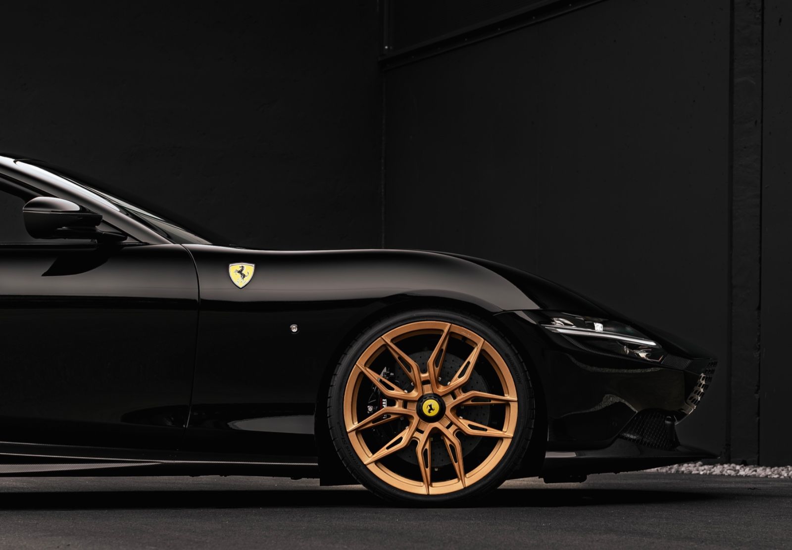 Fahrzeugabbildung Ferrari ROMA SPIDER NOVITEC UNIQUE PIECE FULL CARBON !!!
