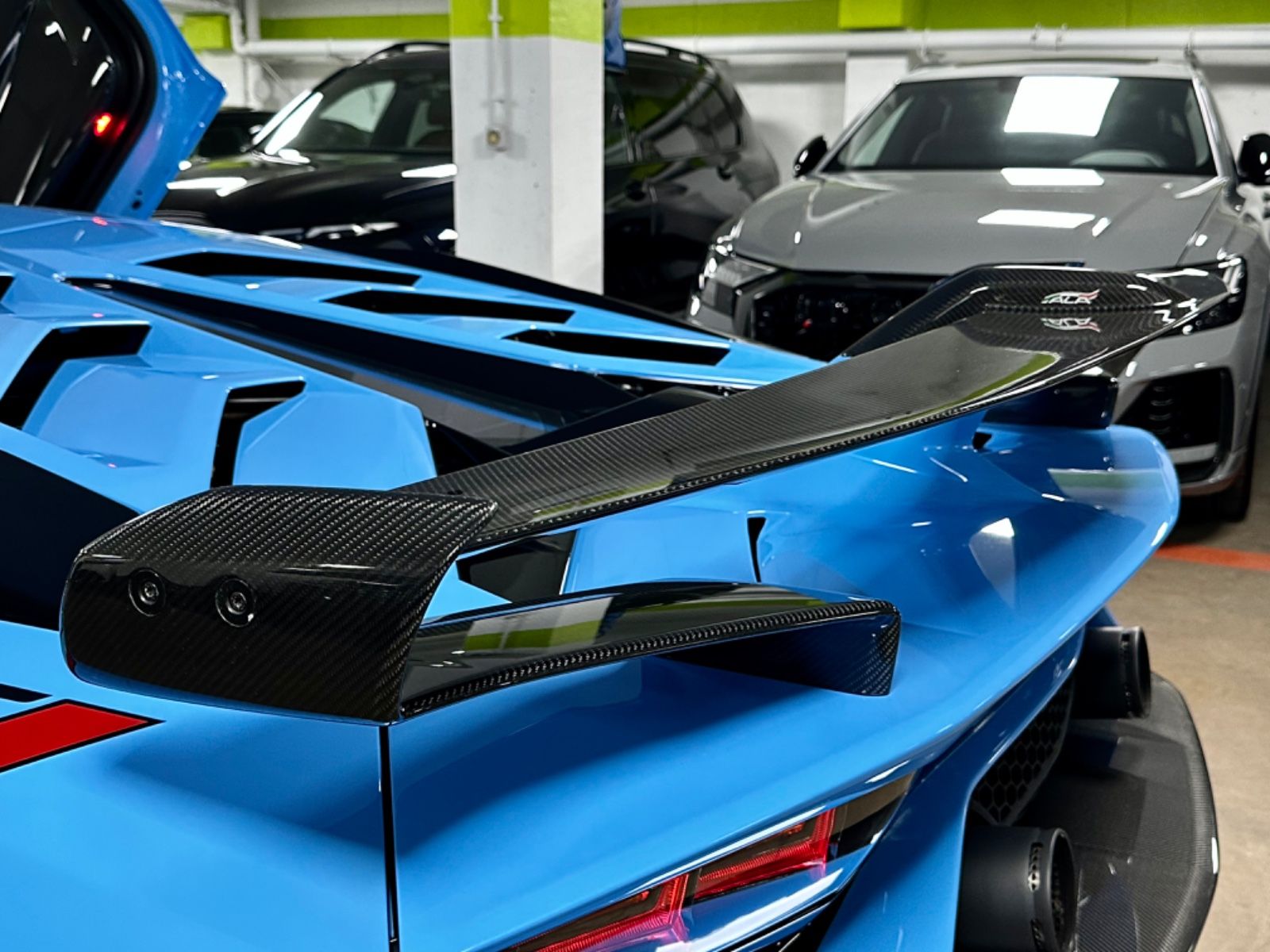 Fahrzeugabbildung Lamborghini AVENTADOR SVJ 10F900 CARBON LIFT SENSONUM FULL!