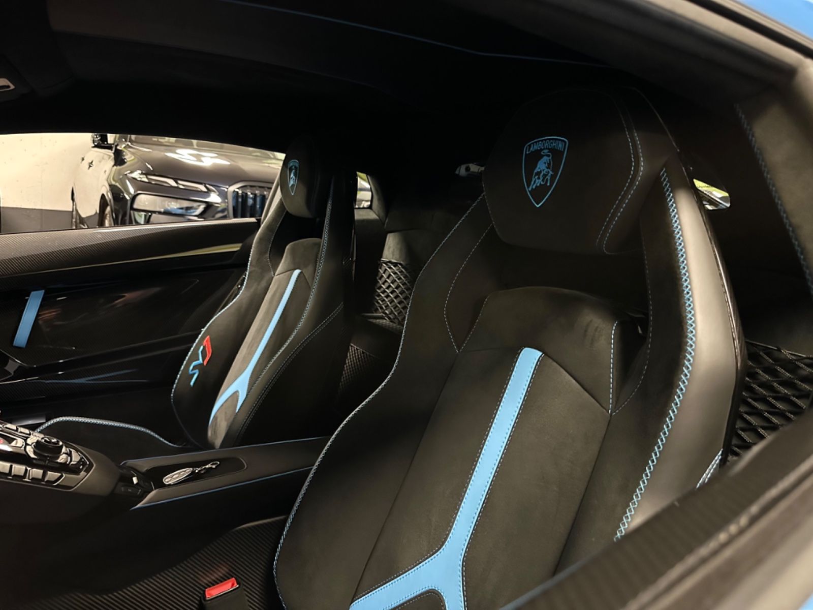 Fahrzeugabbildung Lamborghini AVENTADOR SVJ 10F900 CARBON LIFT SENSONUM FULL!