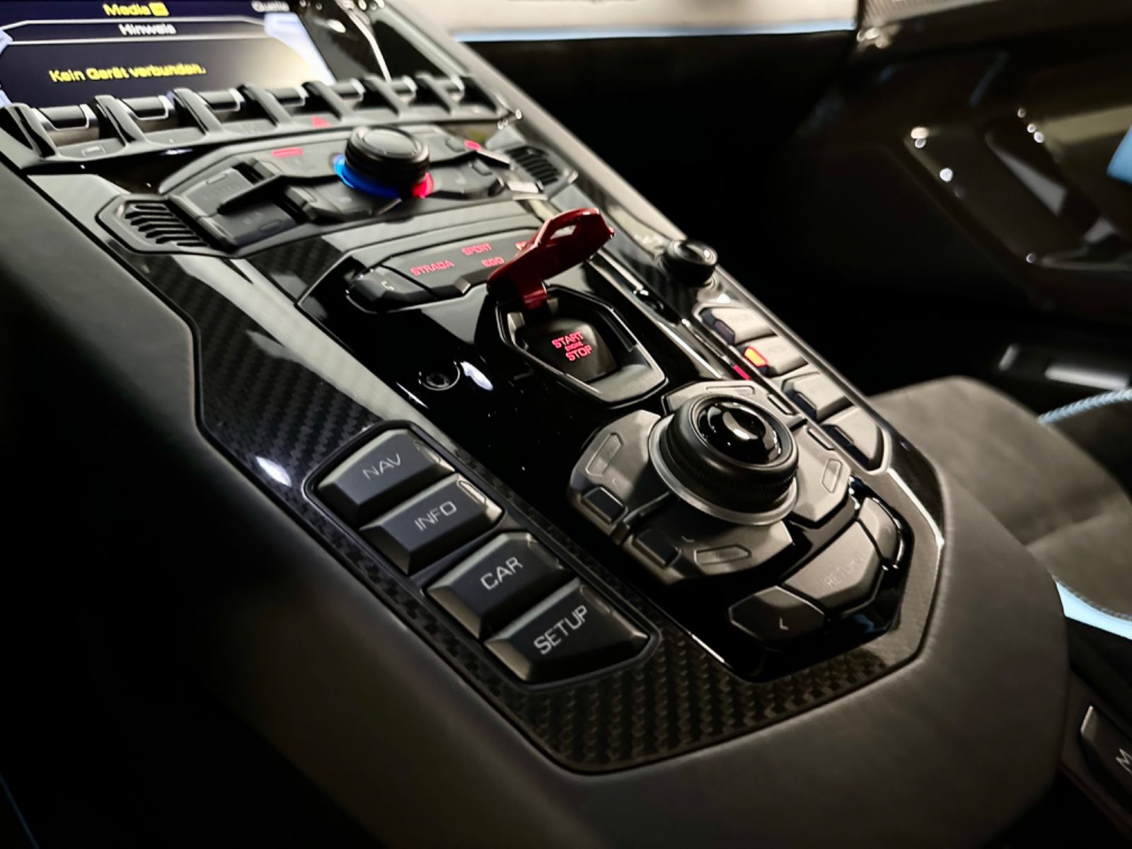 Fahrzeugabbildung Lamborghini AVENTADOR SVJ 10F900 CARBON LIFT SENSONUM FULL!