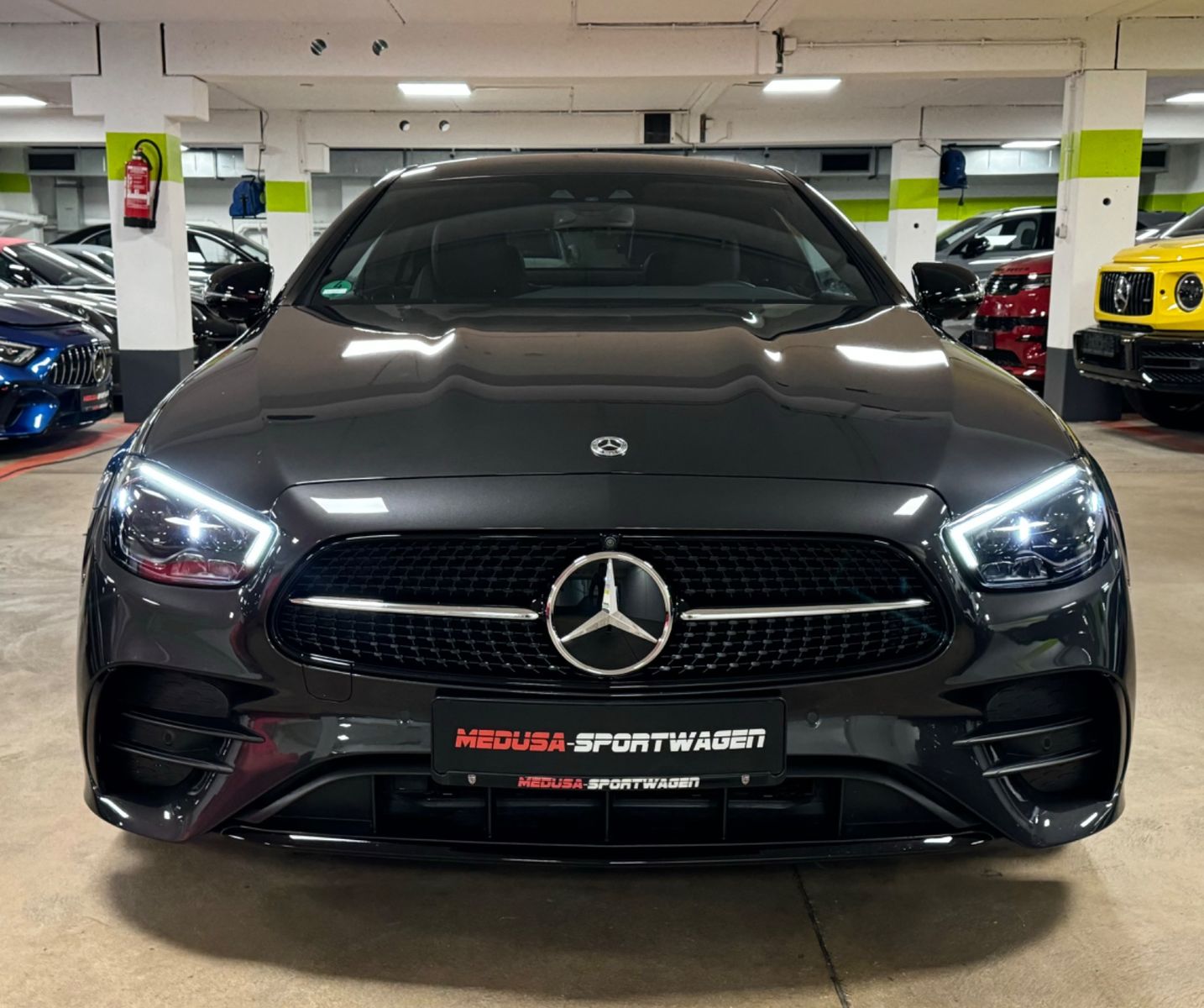 Fahrzeugabbildung Mercedes-Benz E 220 d 4M COUPE FACELIFT NIGHTEDITION AMG TRAUM