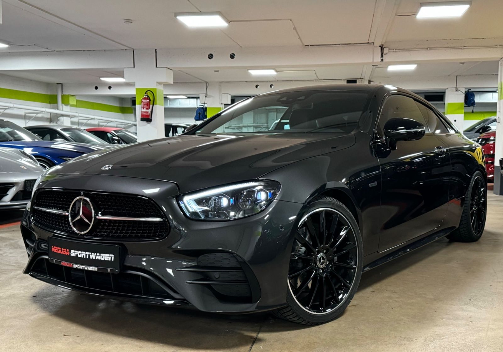 Fahrzeugabbildung Mercedes-Benz E 220 d 4M COUPE FACELIFT NIGHTEDITION AMG TRAUM