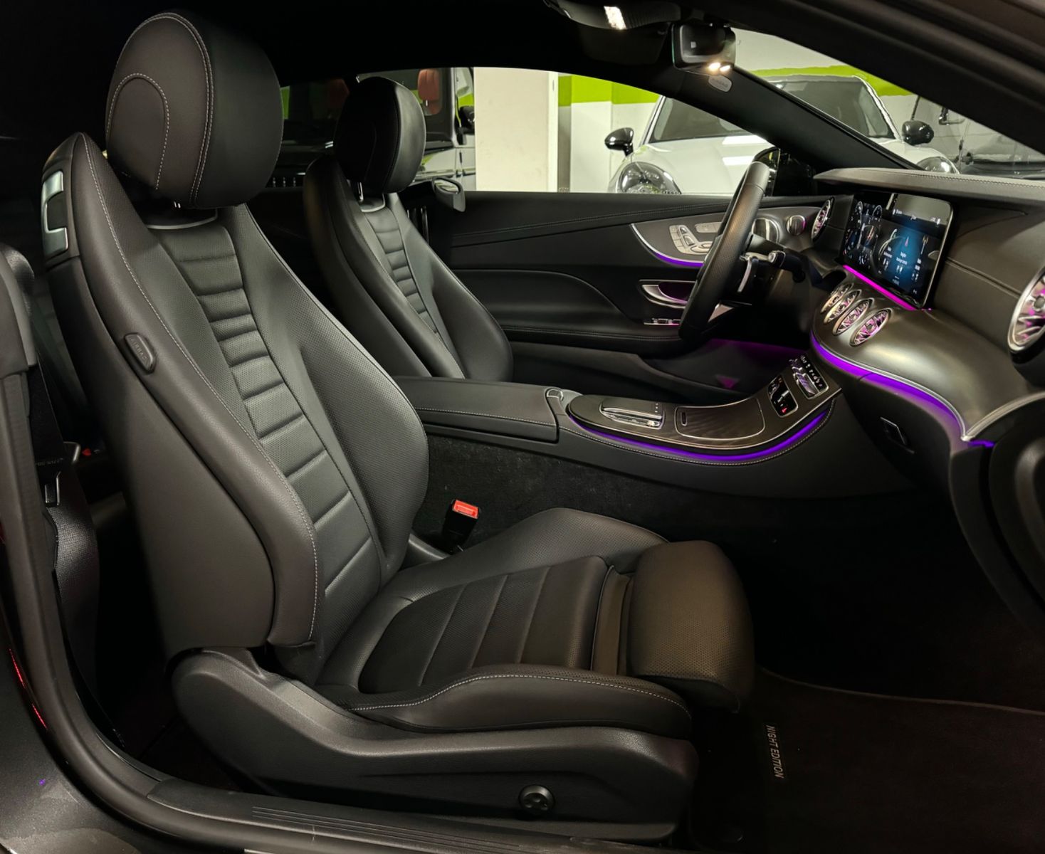 Fahrzeugabbildung Mercedes-Benz E 220 d 4M COUPE FACELIFT NIGHTEDITION AMG TRAUM