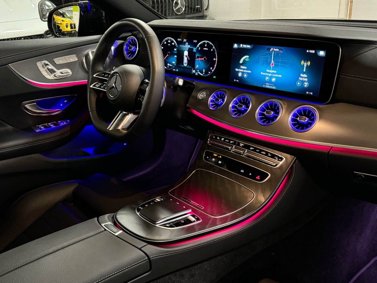 Fahrzeugabbildung Mercedes-Benz E 220 d 4M COUPE FACELIFT NIGHTEDITION AMG TRAUM