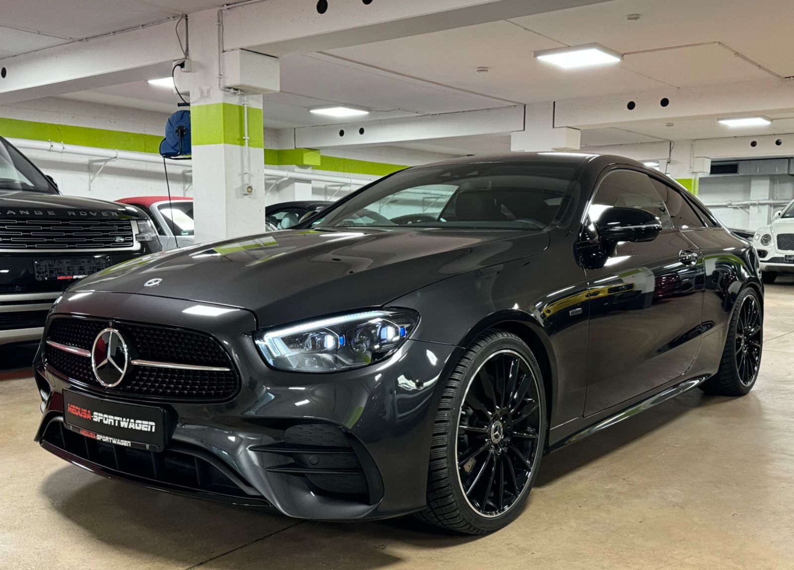 Fahrzeugabbildung Mercedes-Benz E 220 d 4M COUPE FACELIFT NIGHTEDITION AMG TRAUM