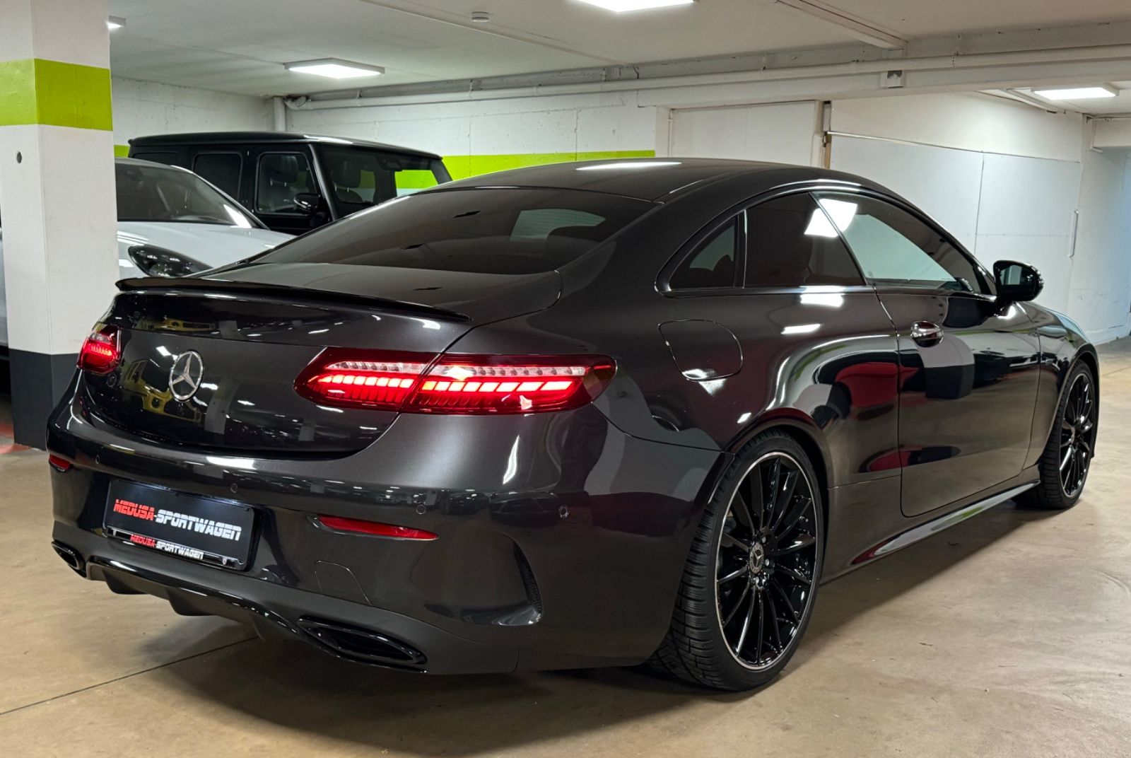 Fahrzeugabbildung Mercedes-Benz E 220 d 4M COUPE FACELIFT NIGHTEDITION AMG TRAUM