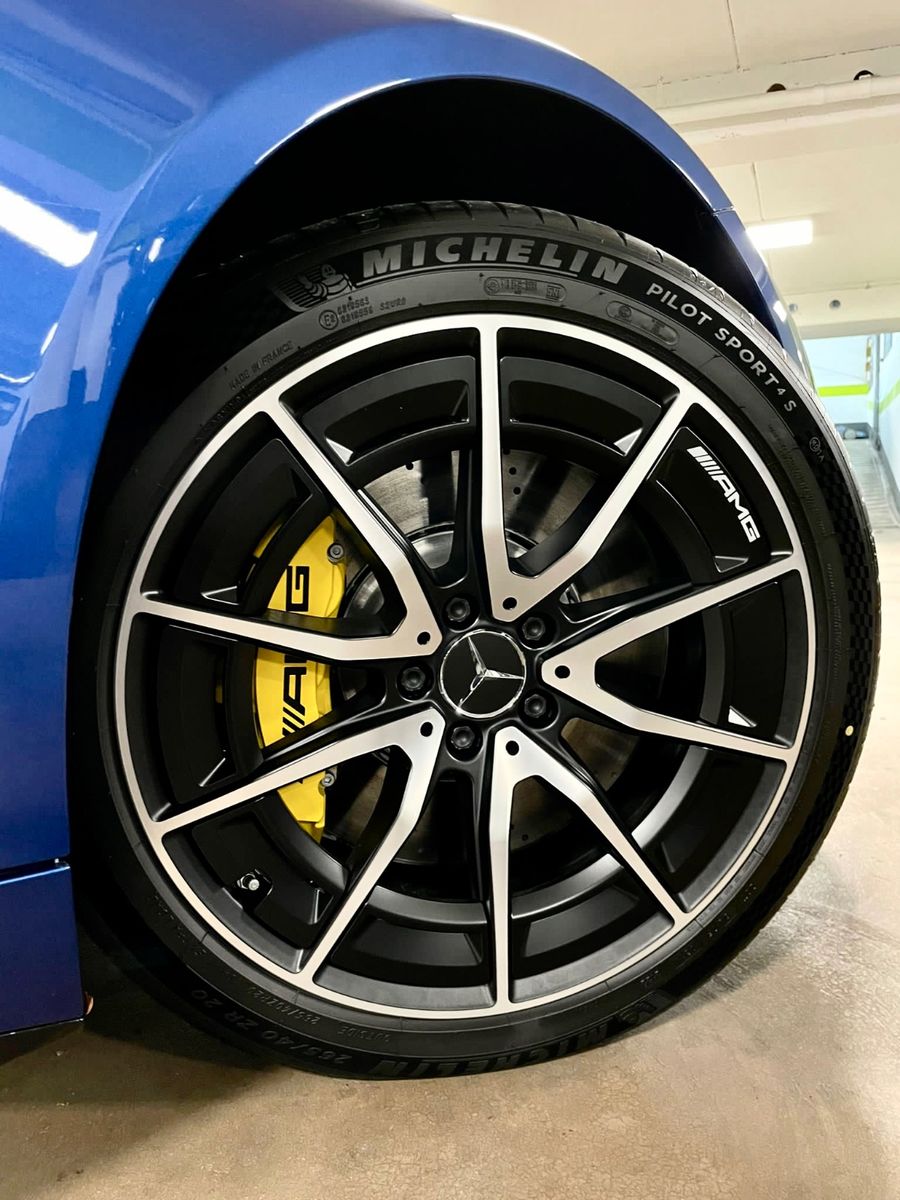 Fahrzeugabbildung Mercedes-Benz SL63 AMG EXCLUSIV CARBON BURMESTER MASSAGE FULL!