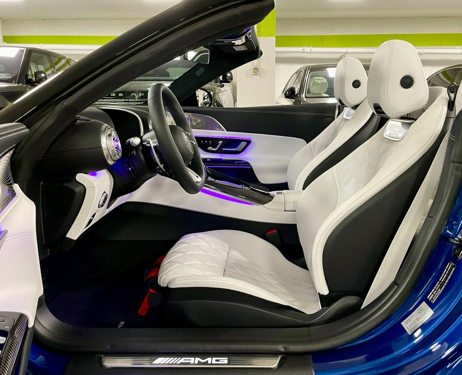 Fahrzeugabbildung Mercedes-Benz SL63 AMG EXCLUSIV CARBON BURMESTER MASSAGE FULL!
