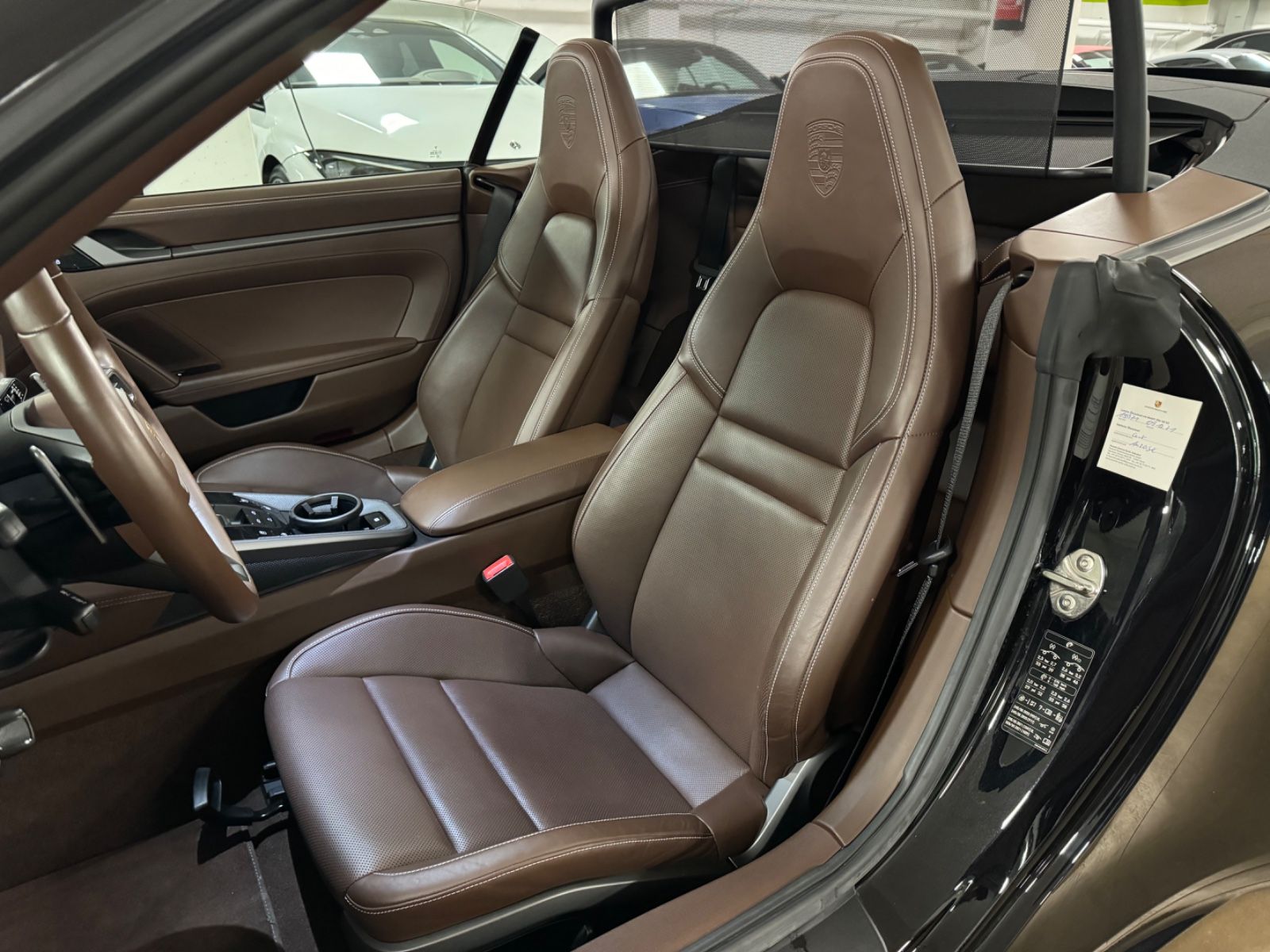Fahrzeugabbildung Porsche 911 CARRERA 4 S CABRIO PORSCHE GARANTI TRAUMZUST