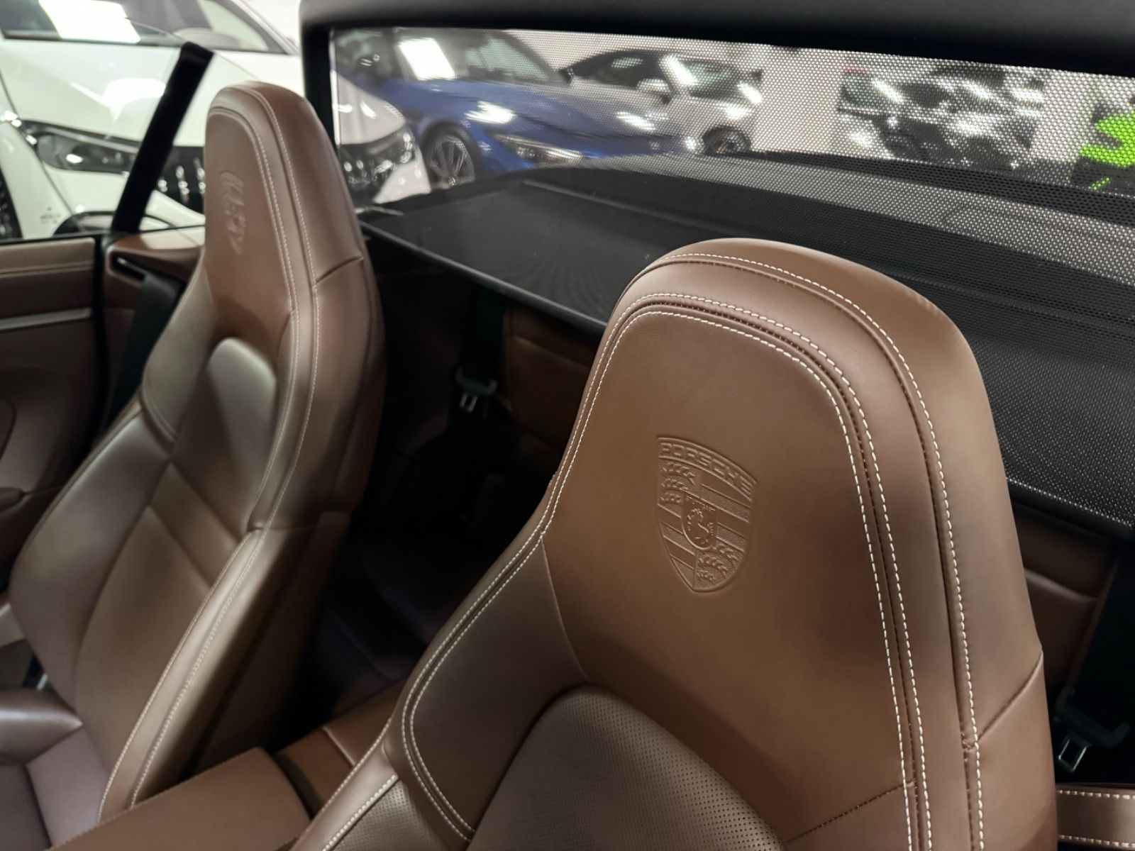 Fahrzeugabbildung Porsche 911 CARRERA 4 S CABRIO PORSCHE GARANTI TRAUMZUST