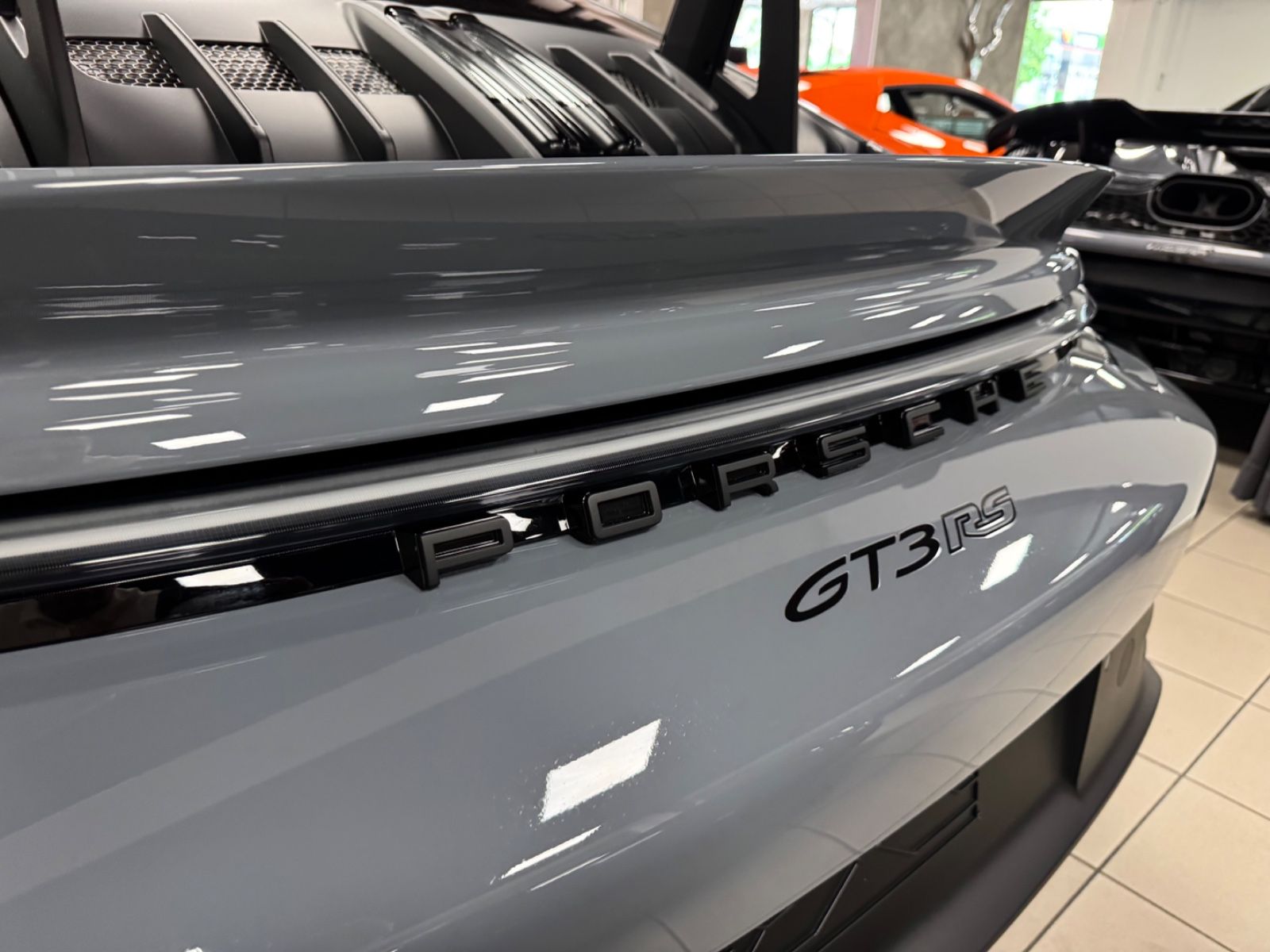 Fahrzeugabbildung Porsche 911 GT3 RS WEISSACH CARBON CERAMIC LIFT FULL!!!