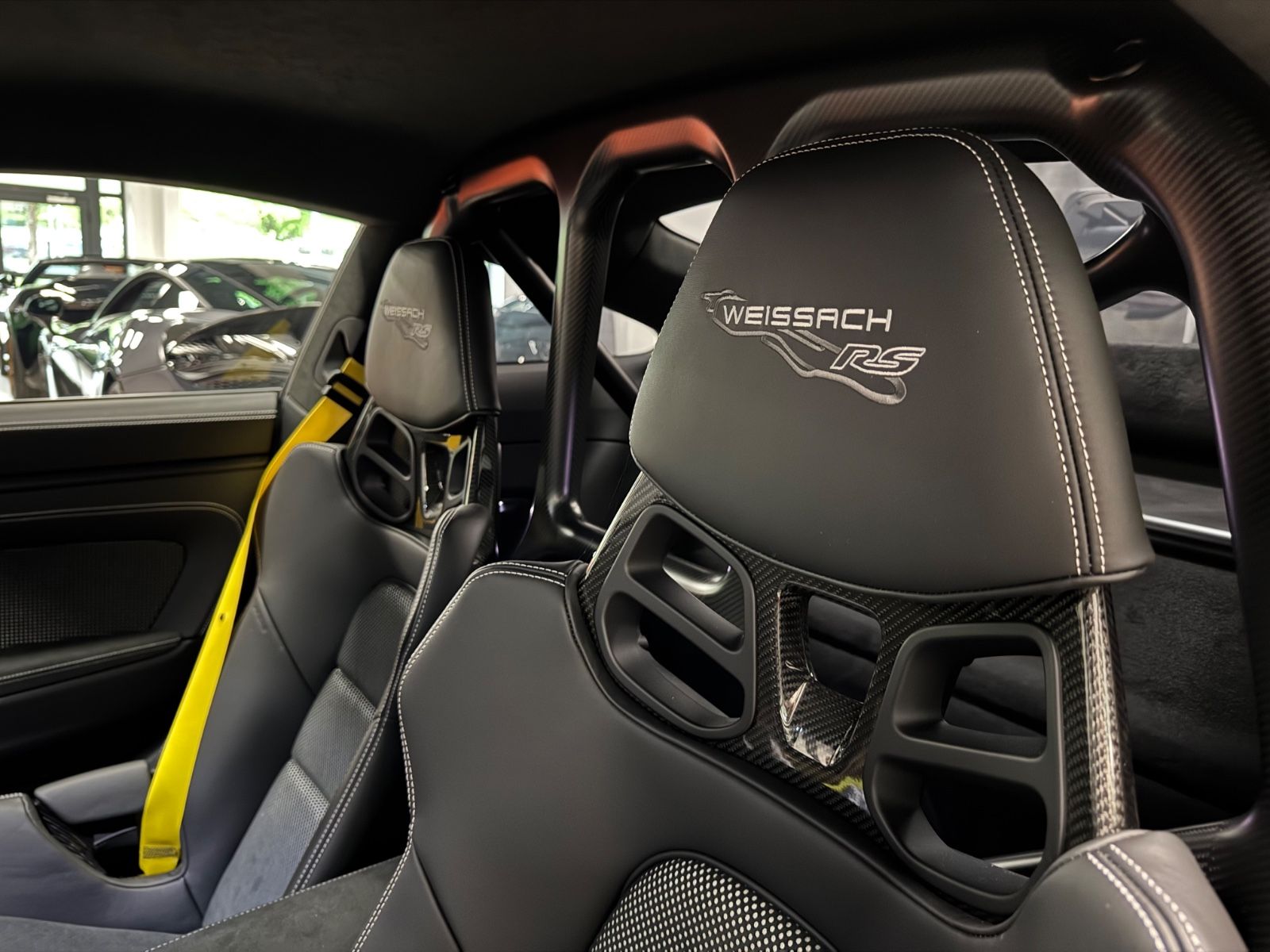 Fahrzeugabbildung Porsche 911 GT3 RS WEISSACH CARBON CERAMIC LIFT FULL!!!