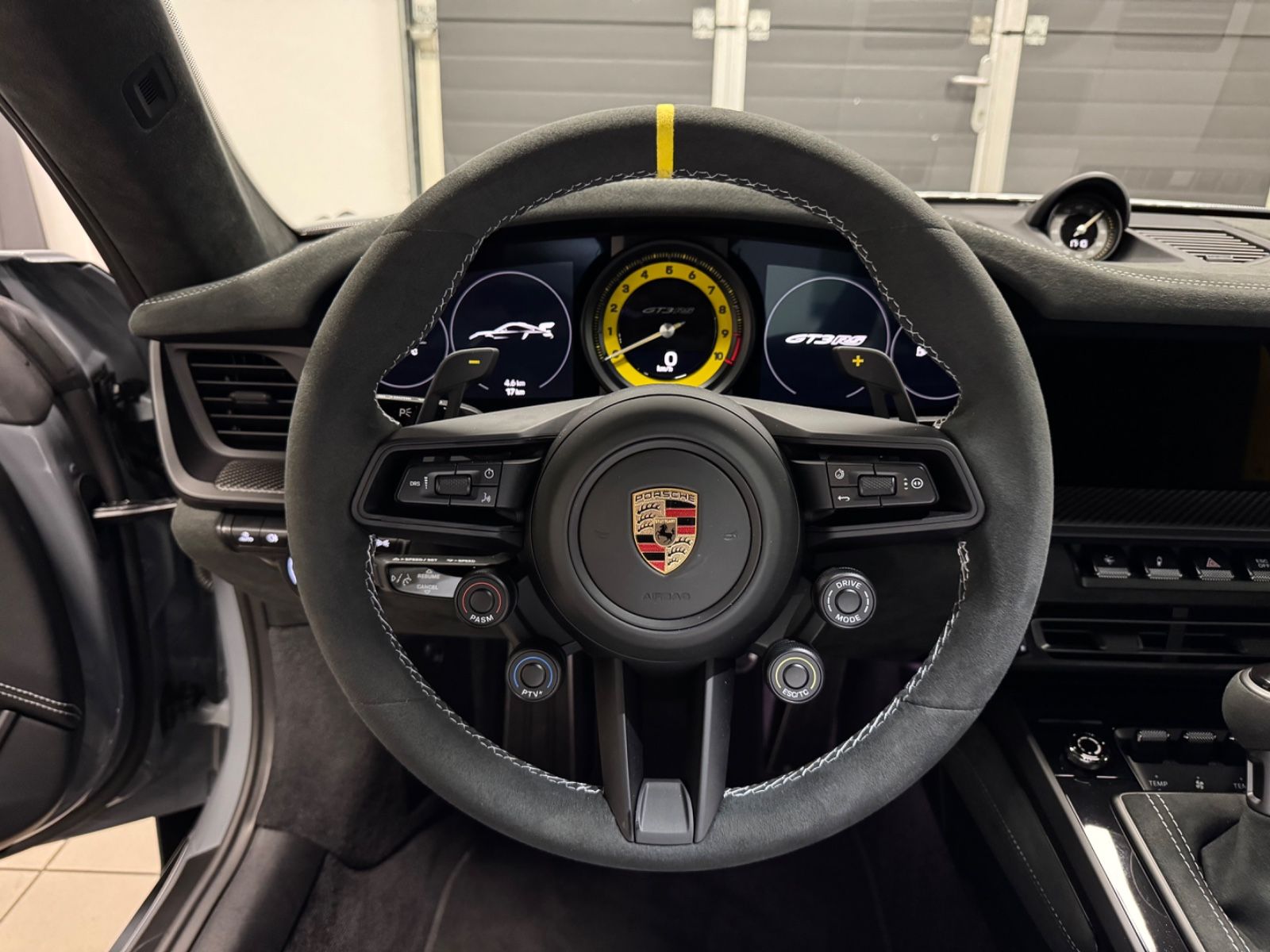 Fahrzeugabbildung Porsche 911 GT3 RS WEISSACH CARBON CERAMIC LIFT FULL!!!