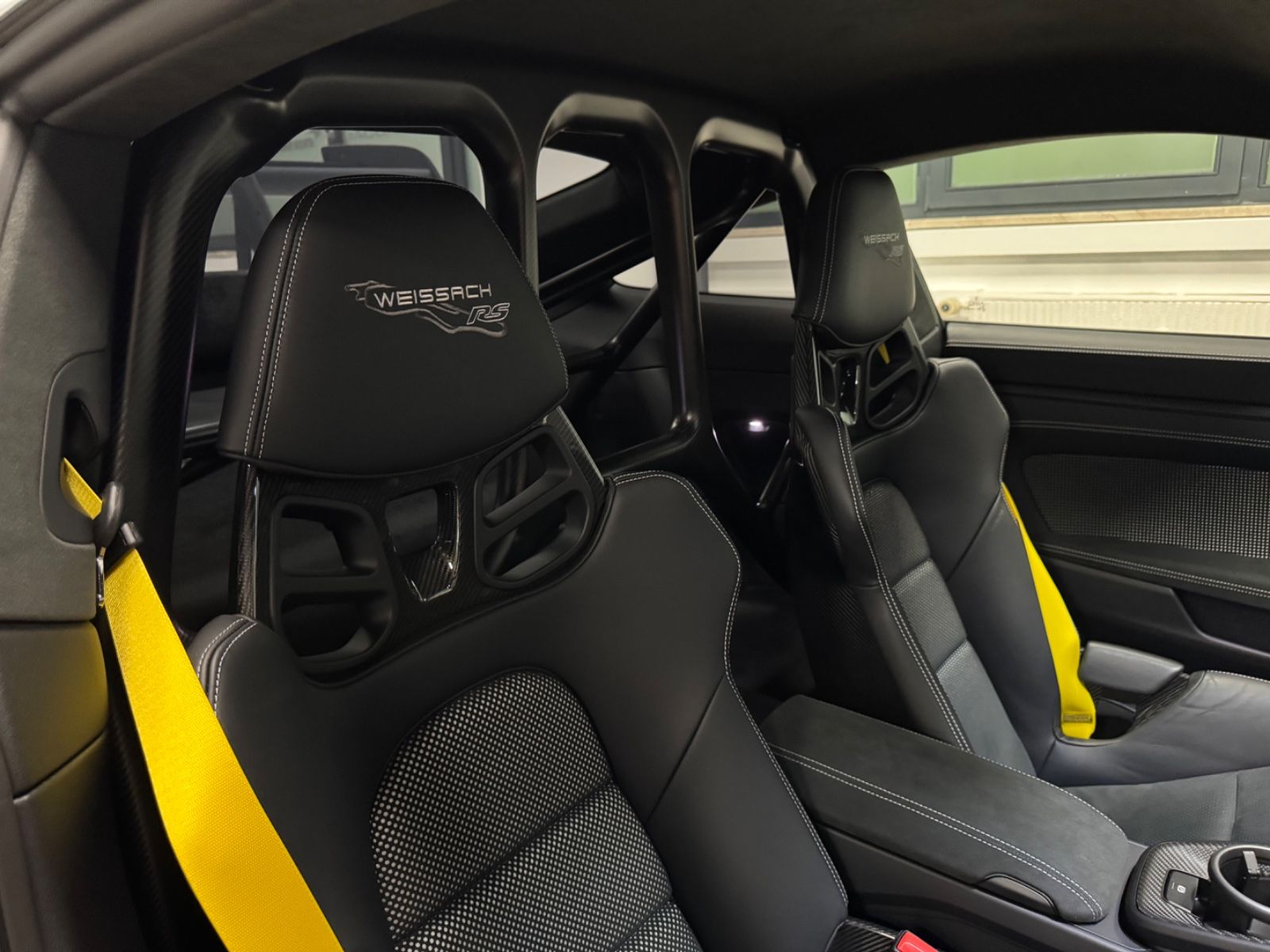 Fahrzeugabbildung Porsche 911 GT3 RS WEISSACH CARBON CERAMIC LIFT FULL!!!