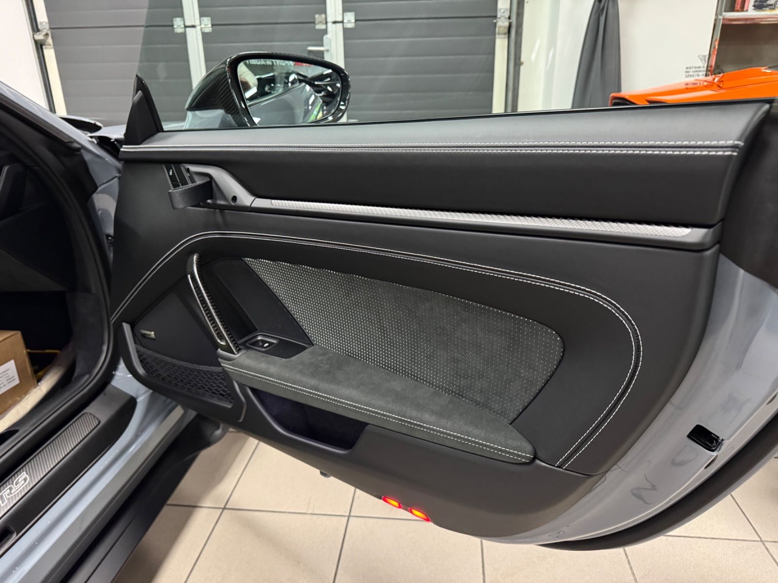 Fahrzeugabbildung Porsche 911 GT3 RS WEISSACH CARBON CERAMIC LIFT FULL!!!