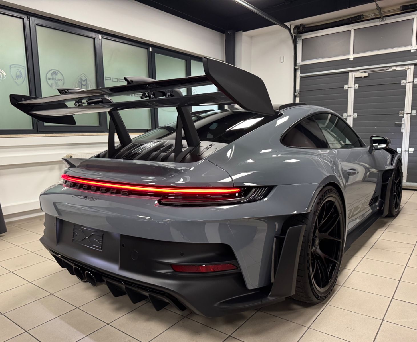 Fahrzeugabbildung Porsche 911 GT3 RS WEISSACH CARBON CERAMIC LIFT FULL!!!