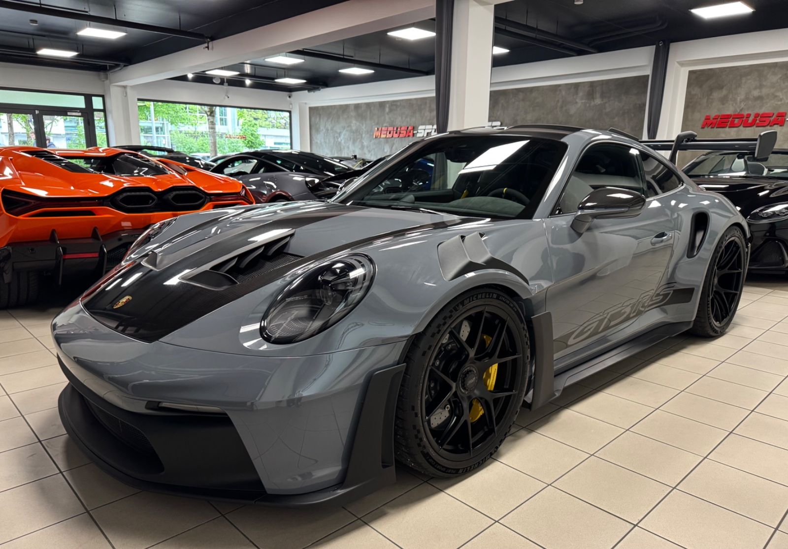 Fahrzeugabbildung Porsche 911 GT3 RS WEISSACH CARBON CERAMIC LIFT FULL!!!