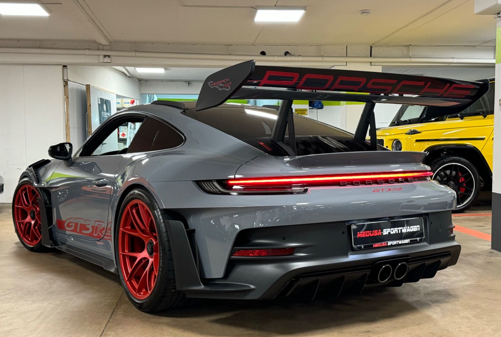 Fahrzeugabbildung Porsche 911 GT3 RS WEISSACH CARBON CERAMIC LIFT 24 FULL