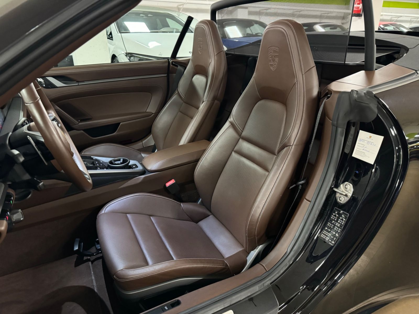 Fahrzeugabbildung Porsche 992 CARRERA 4 S CABRIO PORSCHE GARANTI TRAUMZUST