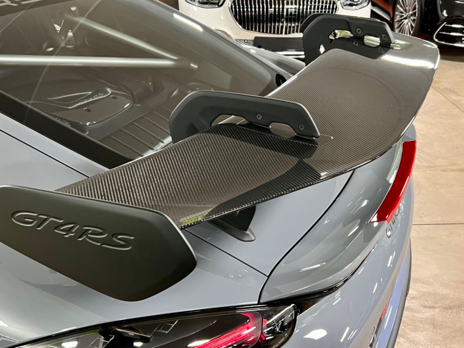 Fahrzeugabbildung Porsche CAYMAN GT4RS WEISSACH CLUBSPORT CERAMIC MY23 NEW