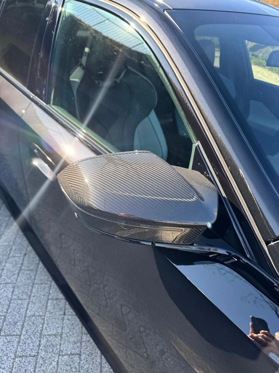 Fahrzeugabbildung BMW M5 ULTIMATE CARBON EXT&INT CERAMIC B&W 25 FULL