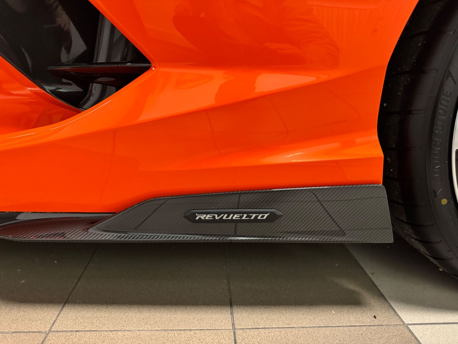 Fahrzeugabbildung Lamborghini REVUELTO ADPERSONAM INT CARBON EXT&INT PR25 FULL