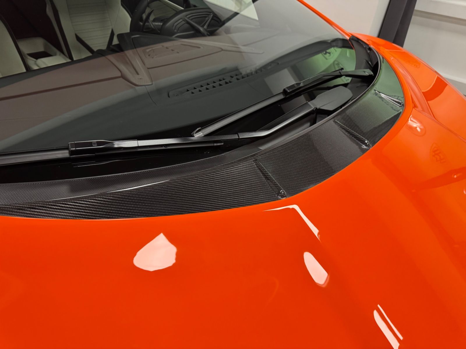 Fahrzeugabbildung Lamborghini REVUELTO ADPERSONAM INT CARBON EXT&INT PR25 FULL
