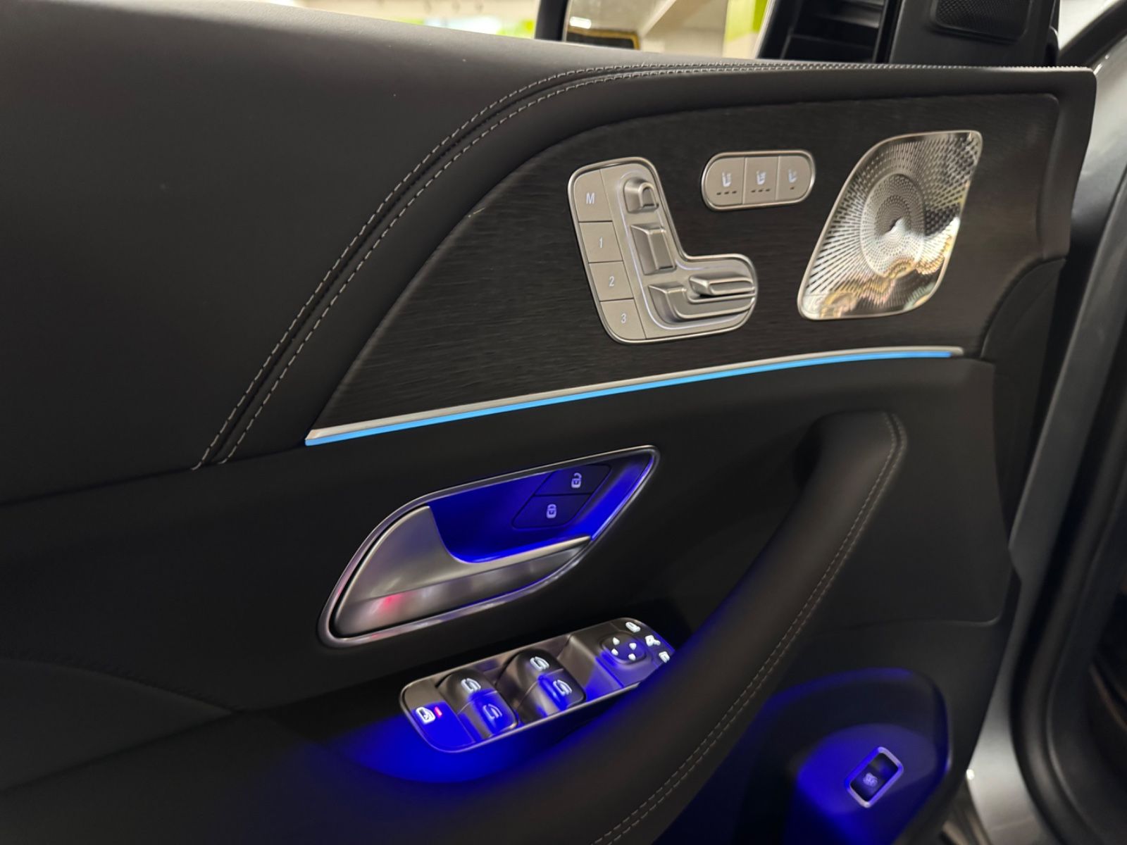 Fahrzeugabbildung Mercedes-Benz GLE 63 S AMG 4M+ COUPE FACELIFT MASSAG STANDHEIZ