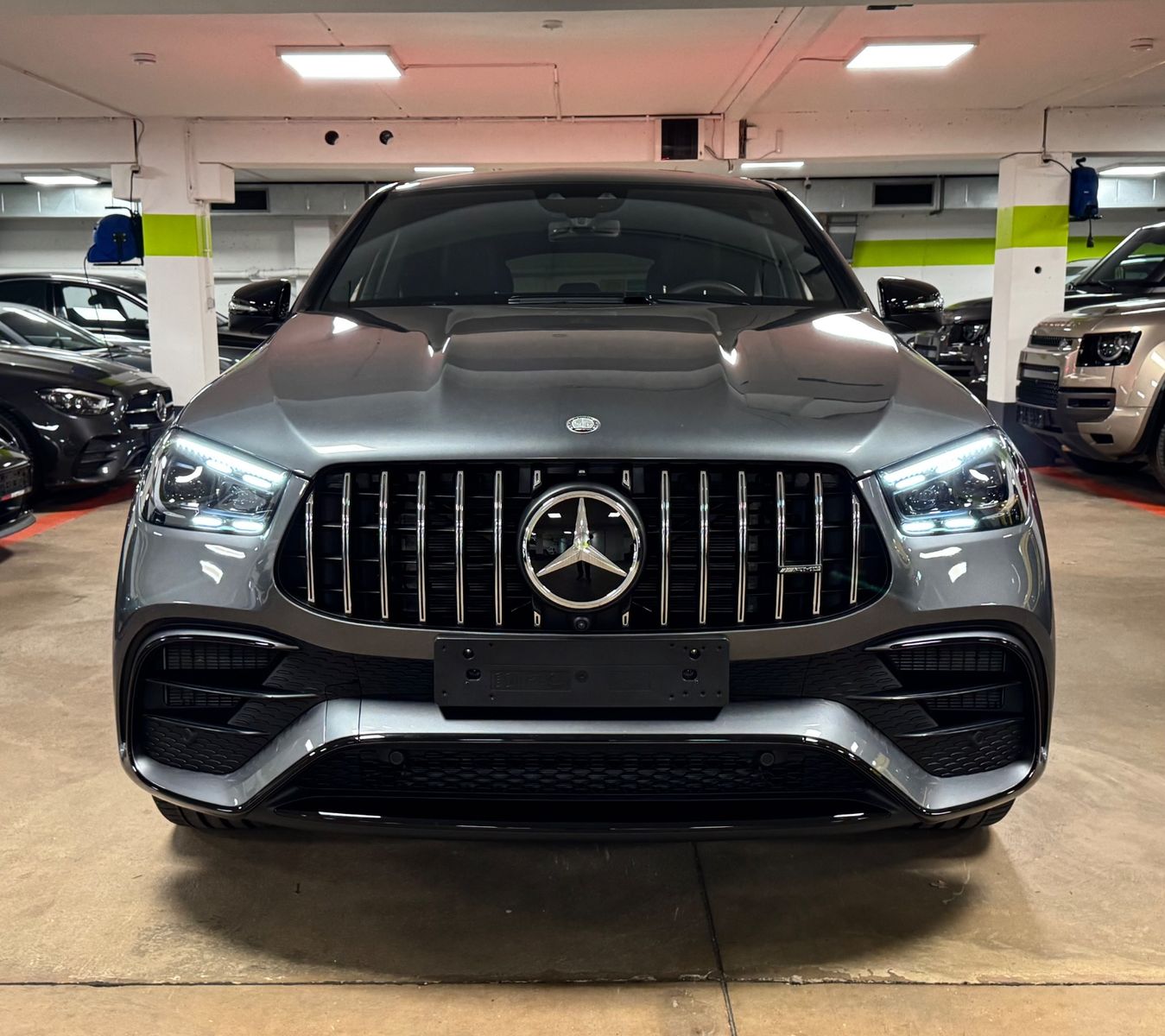 Fahrzeugabbildung Mercedes-Benz GLE 63 S AMG 4M+ COUPE FACELIFT MASSAG STANDHEIZ