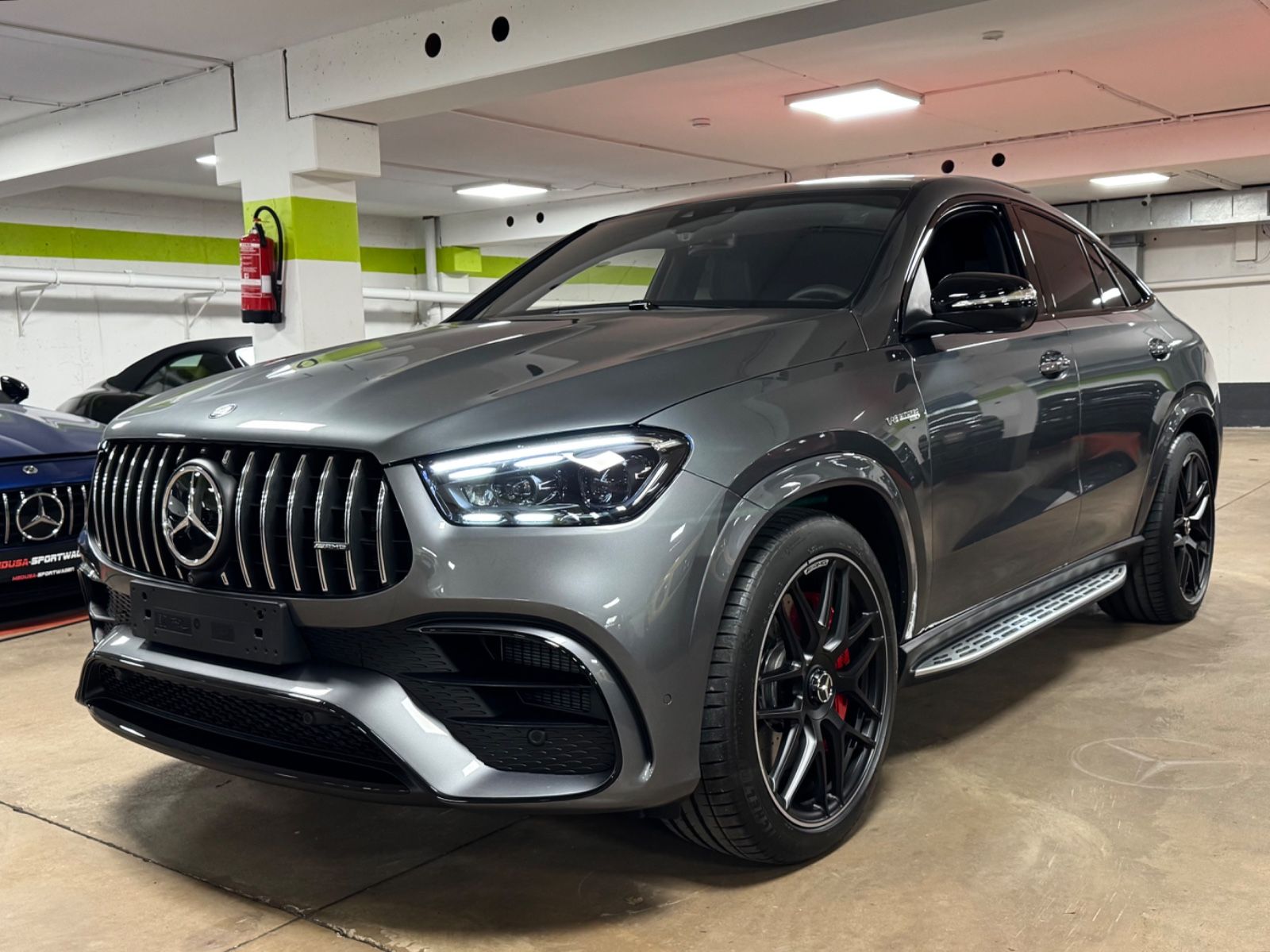 Fahrzeugabbildung Mercedes-Benz GLE 63 S AMG 4M+ COUPE FACELIFT MASSAG STANDHEIZ