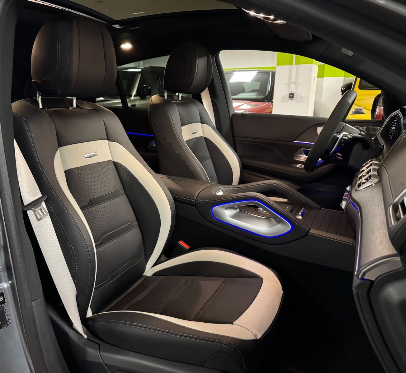 Fahrzeugabbildung Mercedes-Benz GLE 63 S AMG 4M+ COUPE FACELIFT MASSAG STANDHEIZ